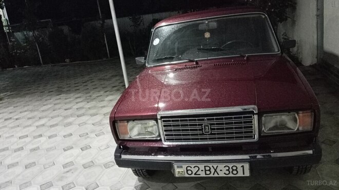 LADA (VAZ) 2107-2
