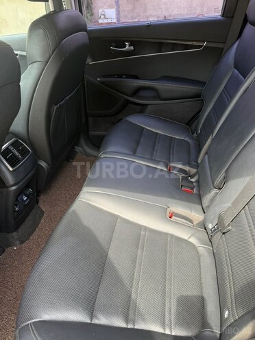 Kia Sorento-4
