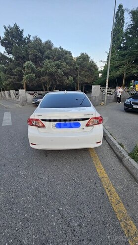 Toyota Corolla-4