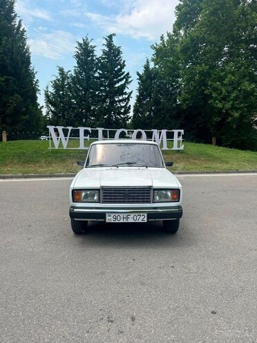 LADA (VAZ) 2107-1
