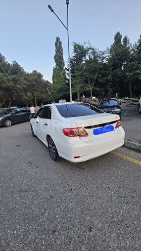 Toyota Corolla-8