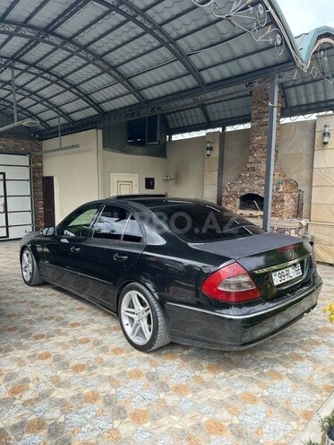 Mercedes E 280-4