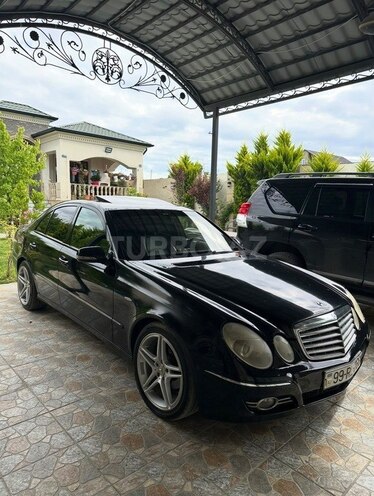 Mercedes E 280-3