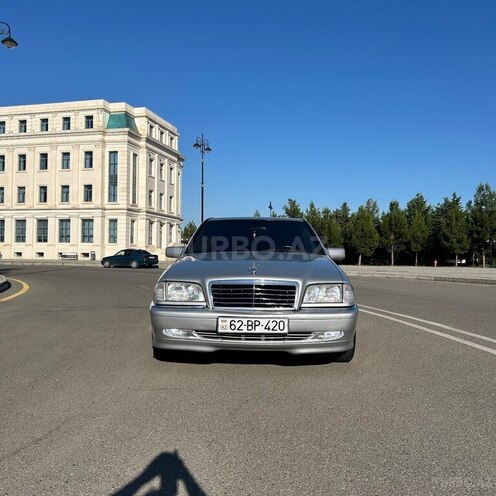 Mercedes C 200-2