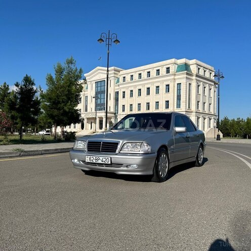 Mercedes C 200-3