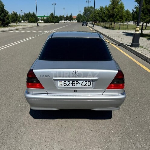 Mercedes C 200-10