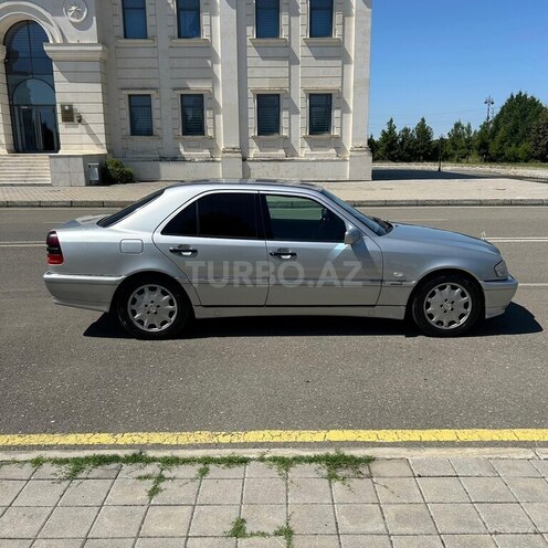 Mercedes C 200-15