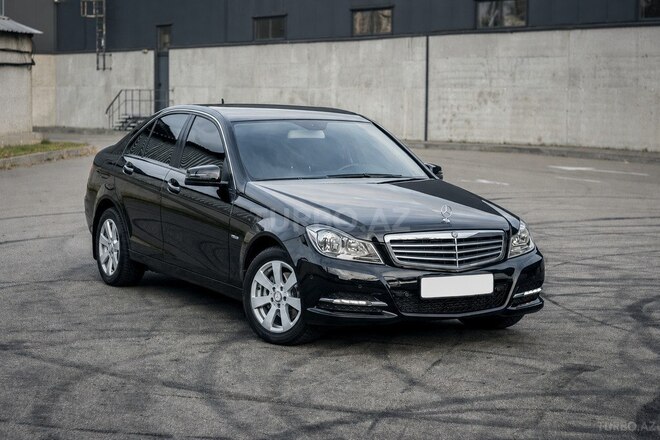 Mercedes C 250-1