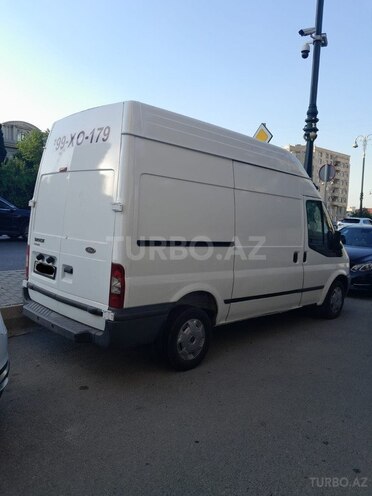 Ford Transit-2