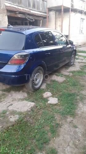 Opel Astra-11