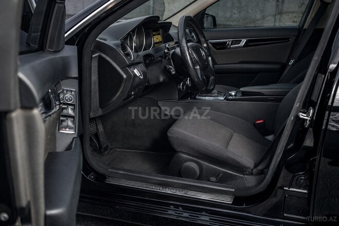 Mercedes C 250-8