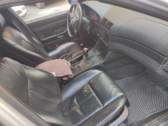 BMW 530-16