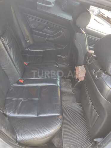 BMW 530-12