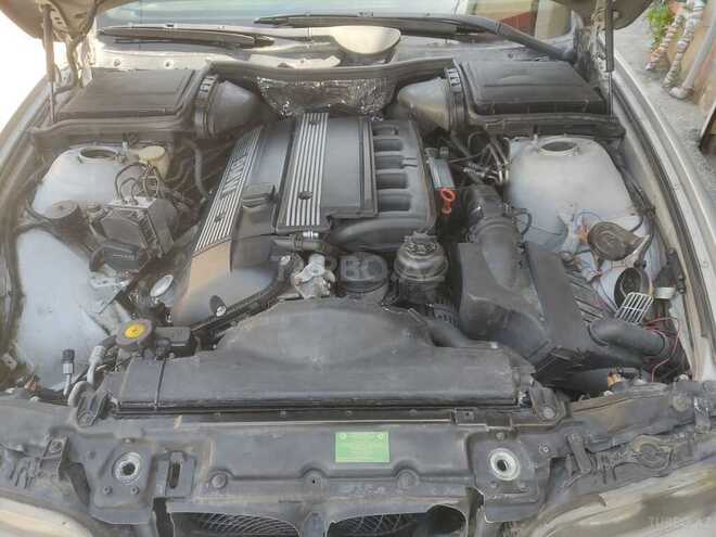 BMW 530-17