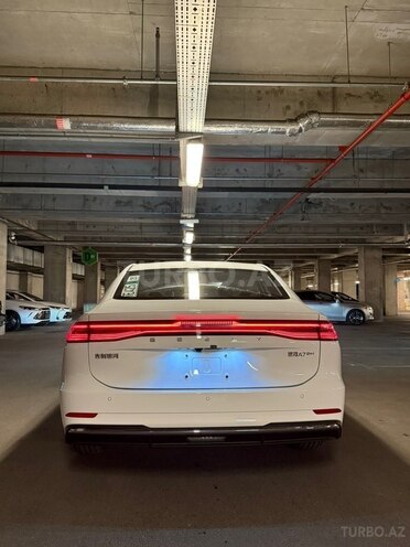 Geely Galaxy A7-11