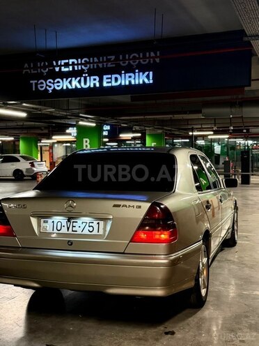 Mercedes C 200-2