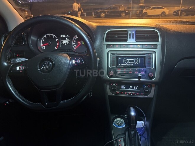 Volkswagen Polo-8