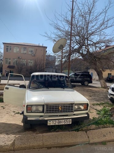 LADA (VAZ) 2107-1