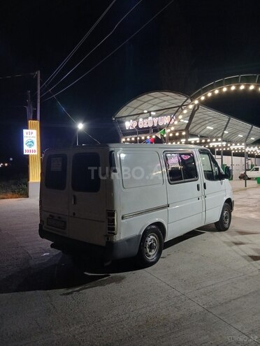 Ford Transit-7