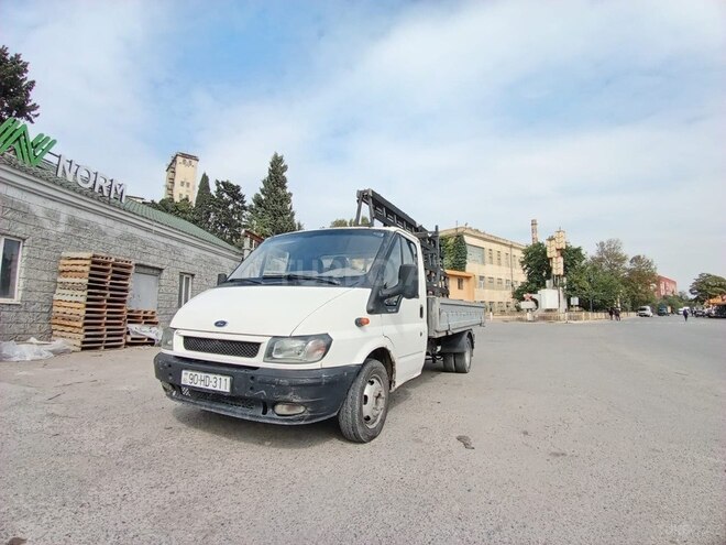 Ford Transit-8