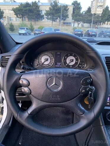 Mercedes C 320-11