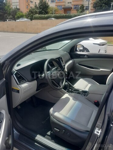 Hyundai Tucson-8