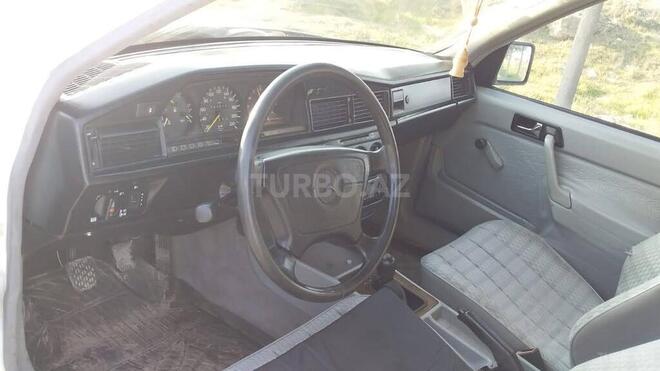 Mercedes 190-15