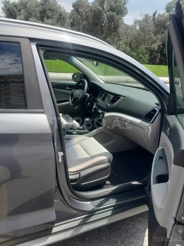 Hyundai Tucson-10