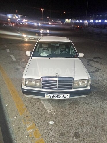 Mercedes 190-1