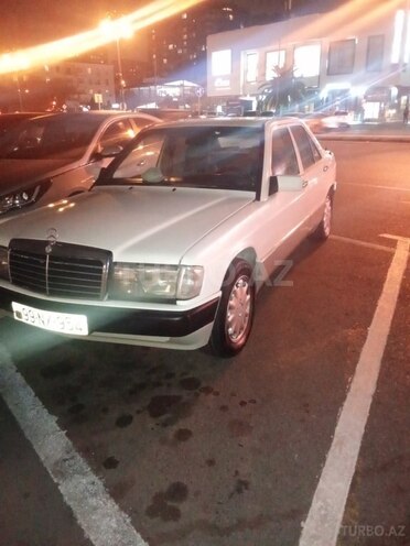 Mercedes 190-6