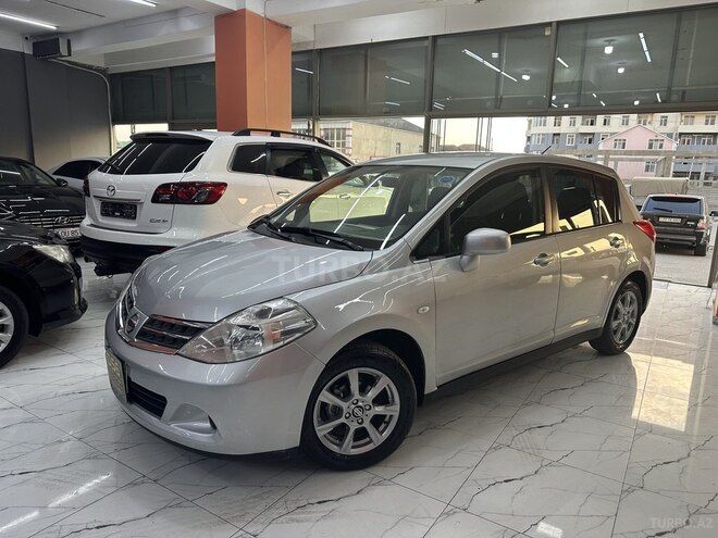 Nissan Tiida-2