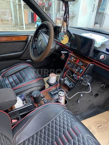 Mercedes E 280-13