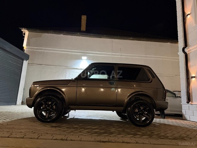 LADA (VAZ) Niva-5