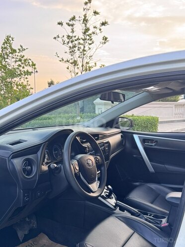 Toyota Corolla Levin-5