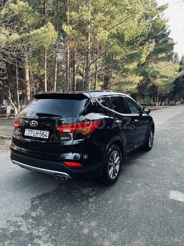 Hyundai Santa Fe-5