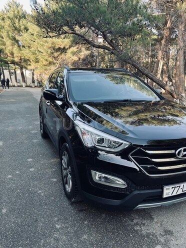Hyundai Santa Fe-12