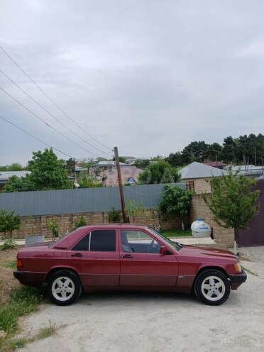Mercedes 190-3