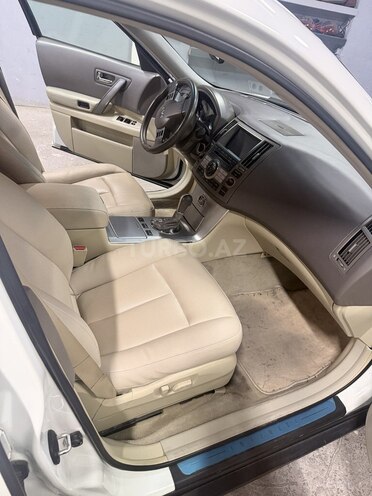 Infiniti FX35-16