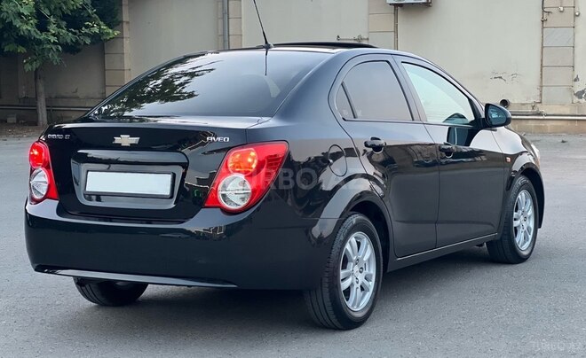 Chevrolet Aveo-8