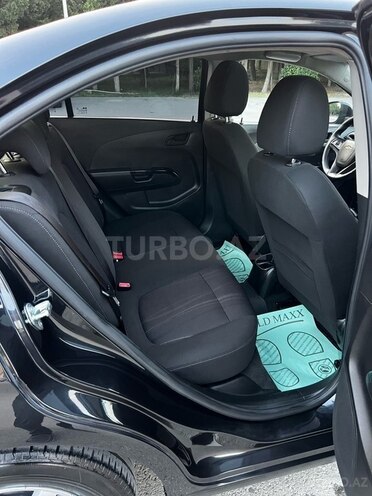 Chevrolet Aveo-15