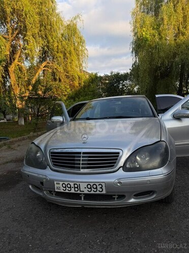Mercedes S 320-10