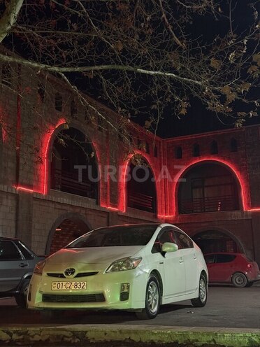 Toyota Prius-4