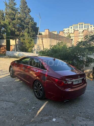 Hyundai Sonata-3