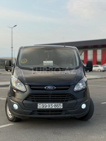 Ford Tourneo Custom-1