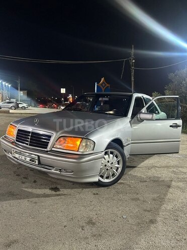 Mercedes C 220-10