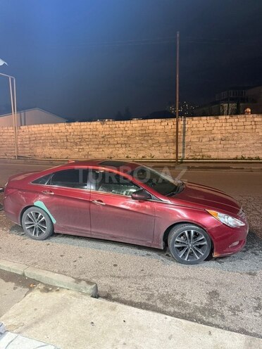 Hyundai Sonata-4