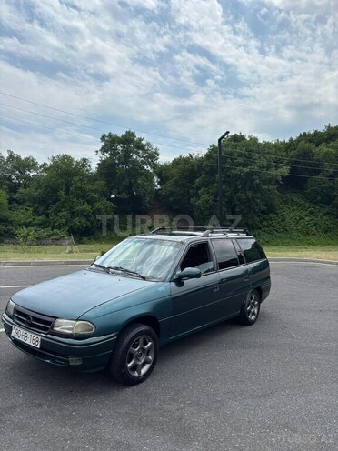 Opel Astra-2