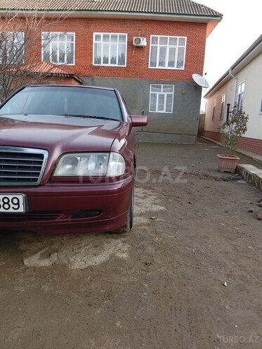 Mercedes C 180-2