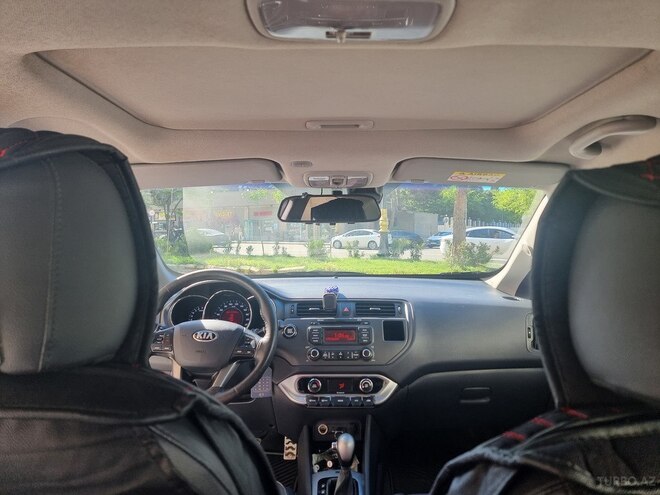 Kia Rio-8