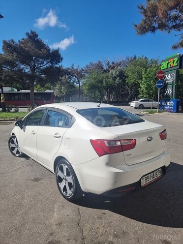 Kia Rio-3